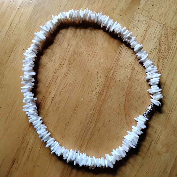 no brand Other - White Chip Bead Men's Necklace - Minimal Beach Style